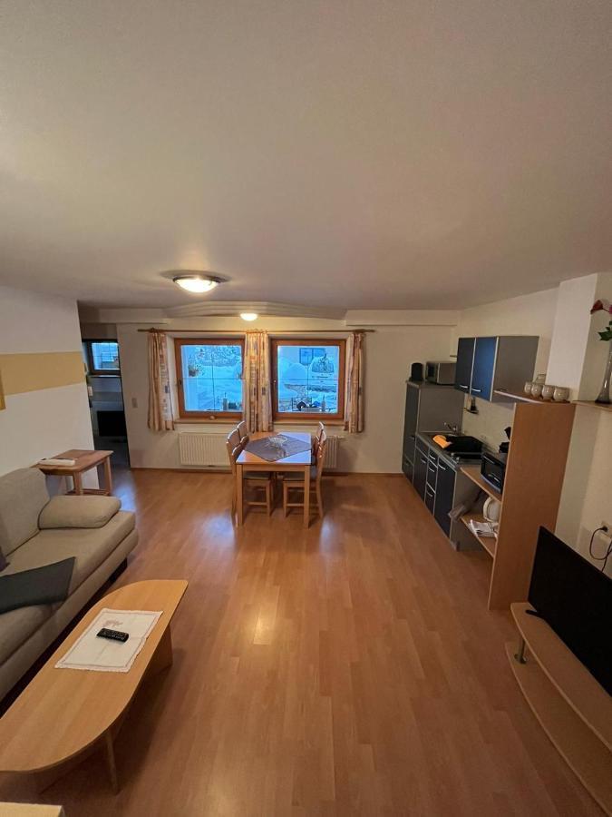 Ferienwohnung Gertraud und Peter Geisler Finkenberg Exterior foto
