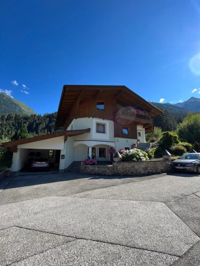 Ferienwohnung Gertraud und Peter Geisler Finkenberg Exterior foto