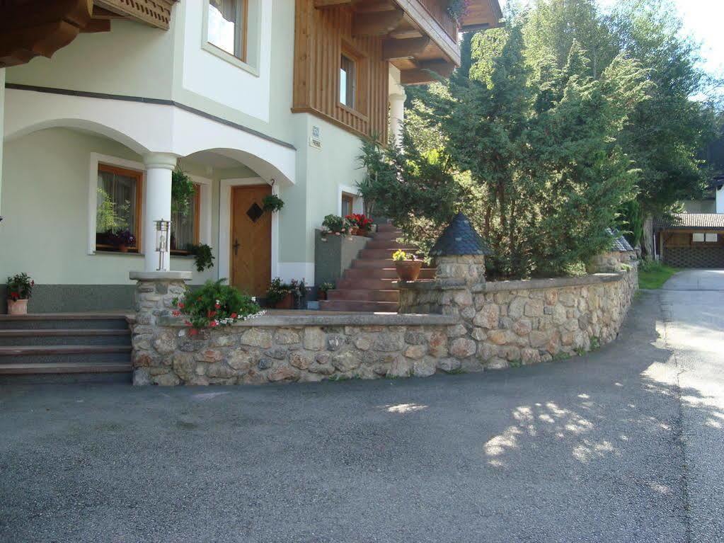 Ferienwohnung Gertraud und Peter Geisler Finkenberg Exterior foto